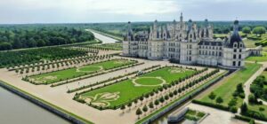 France Tours 3 Château de Chambord in Loire Valley with Renaissance architecture and manicured gardens, France tours landmark