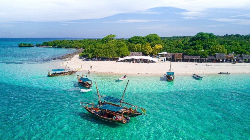 Tanzania Safari + Zanzibar — Timing Both Destinations Perfectly